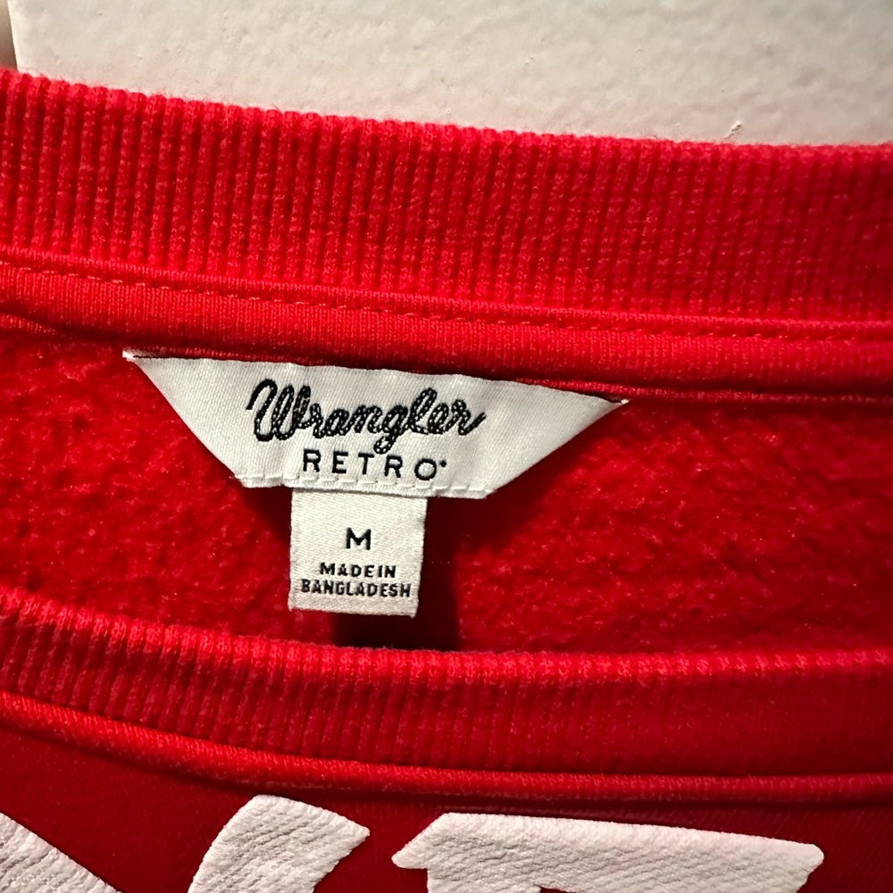 Wrangler Red Live Cowboy Sweatshirt - Picture 3 of 4